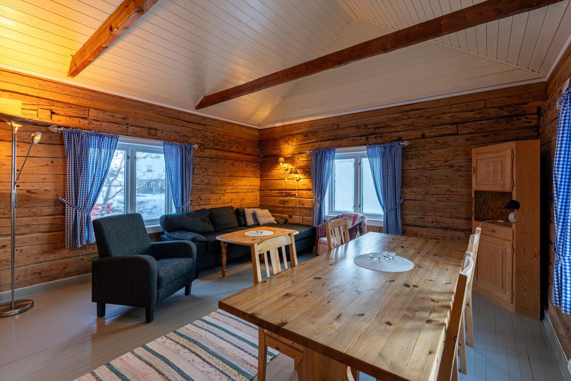 Henningsvaer Rorbuer 호텔 외부 사진